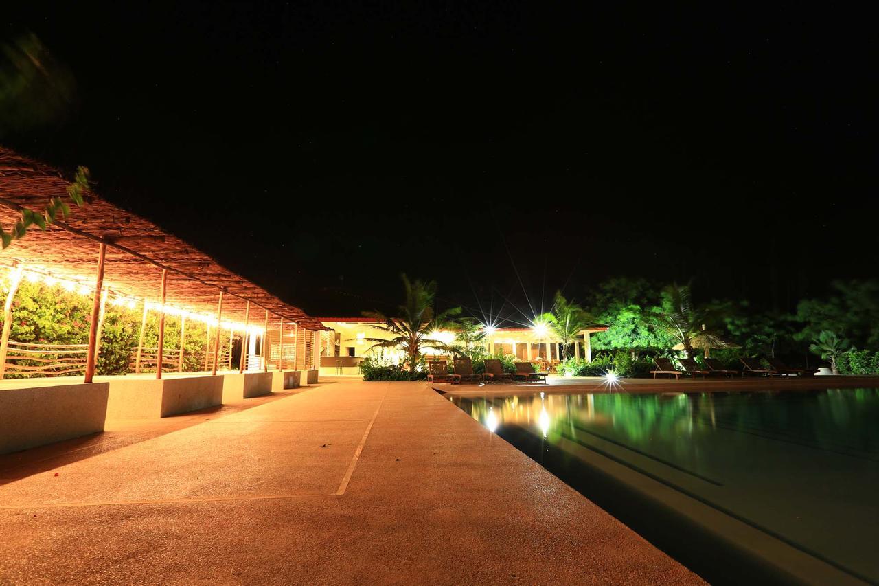 Les Manguiers De Guereo Hotel Exterior photo